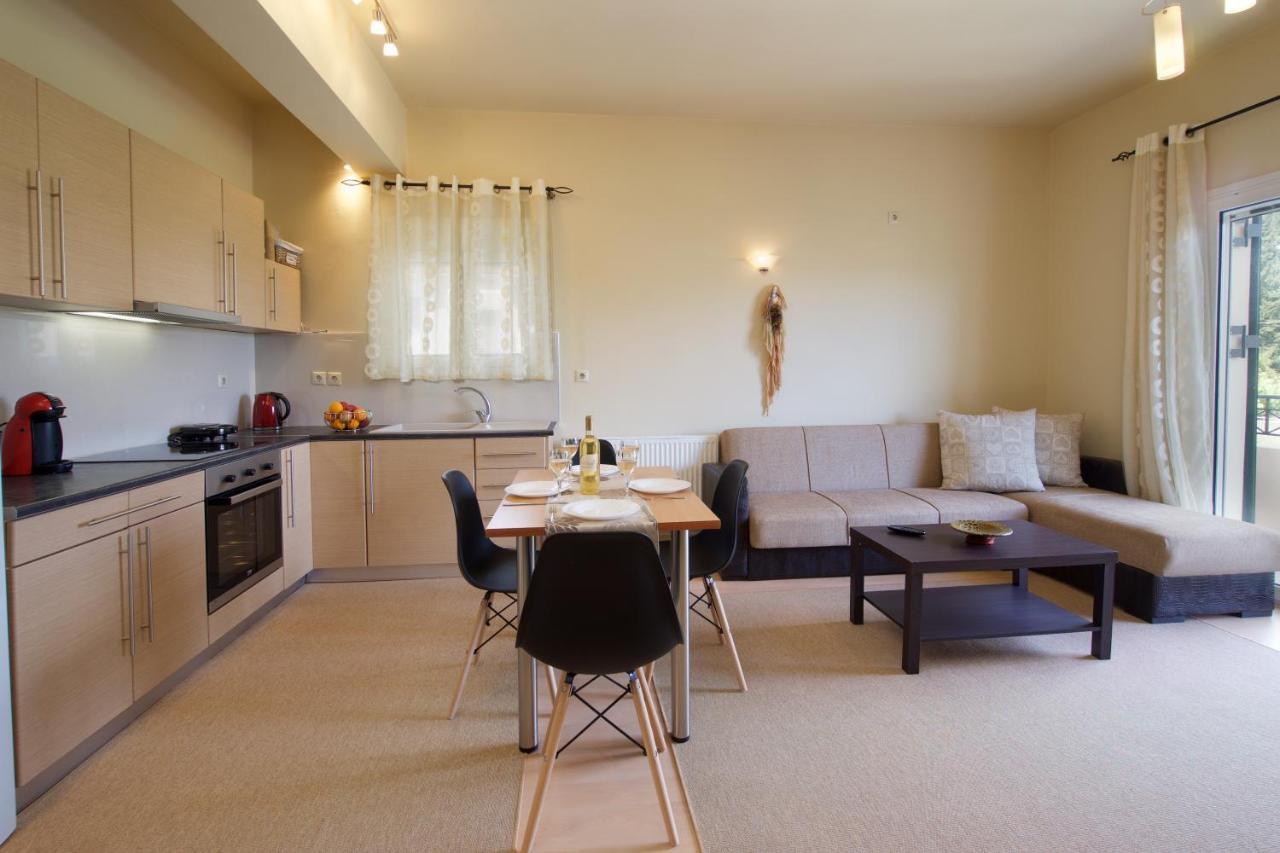 Ntina'S House Apartment Каравомилос Екстериор снимка
